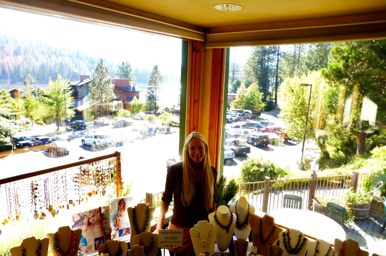Julia Lee's Jewelry Sold
          Gallery