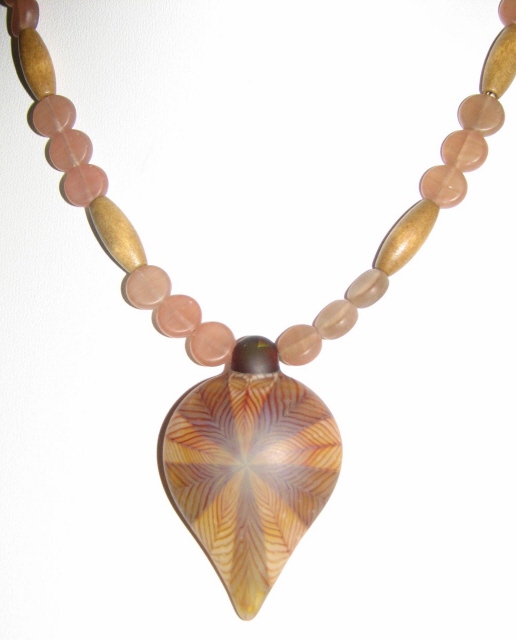 Julia Lee's
                Jewelry