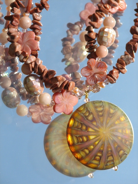 Julia Lee's
                Jewelry